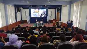 Estudiante de la FCA-CVIII Comitán, Ana Paula Palacios Figueroa, presentó su libro: "Ahora estoy aquí".