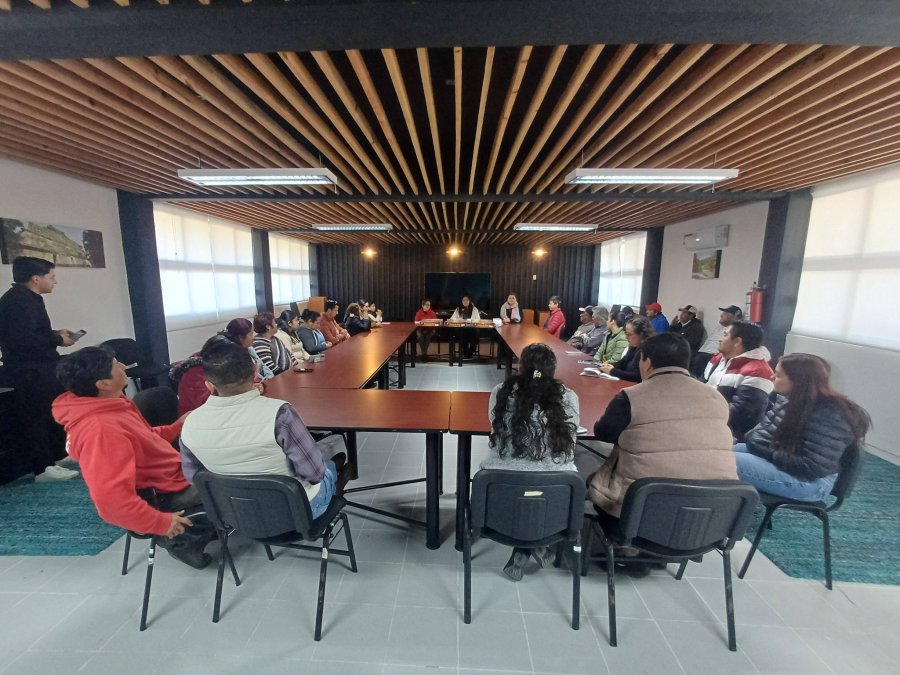 DAN BIENVENIDA A TRABAJADORES ADMINISTRATIVOS, DE VIGILANCIA Y PRESTADORES DE SERVICIO SOCIAL